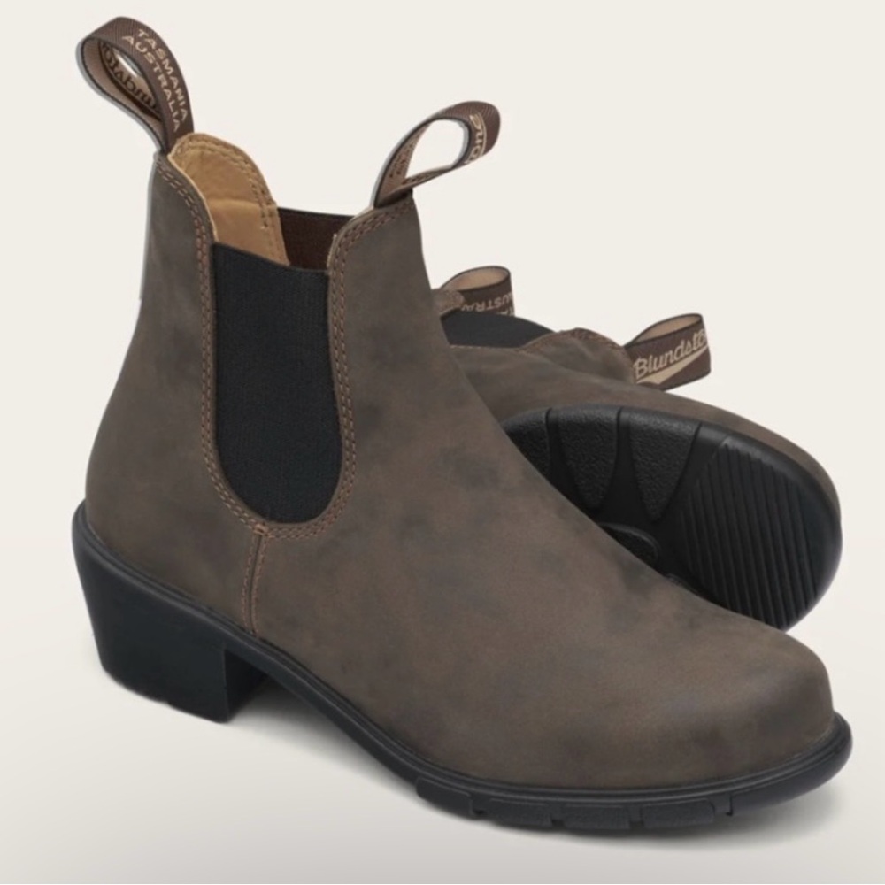 Blundstone 1677 Boot in Rustic Brown size Women’s US 8.5  NWT